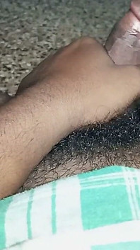 Mi india esposa lamiendo coño con grande polla negra