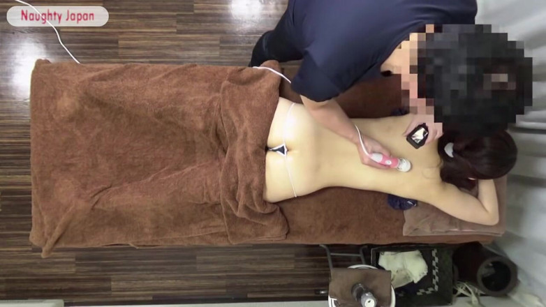 Jap Porn Project: La bellezza perfetta alta in ufficio ritorna dopo il lavoro...
