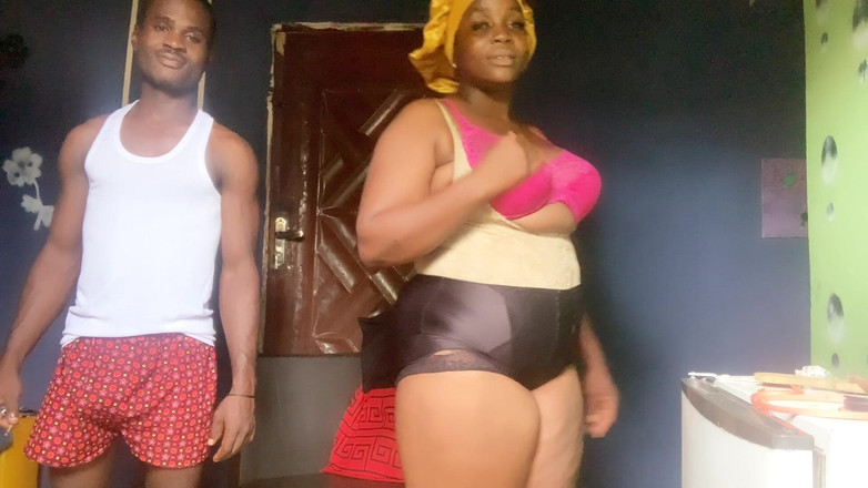 Enyival: Kocasının erkek kardeşiyle evde yalnız