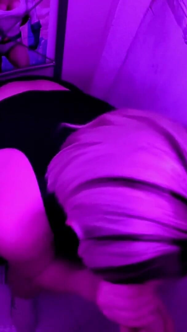 My First Glory Hole at Swinger Party (swallow 4 Cumshots) (Kndy Kmille)