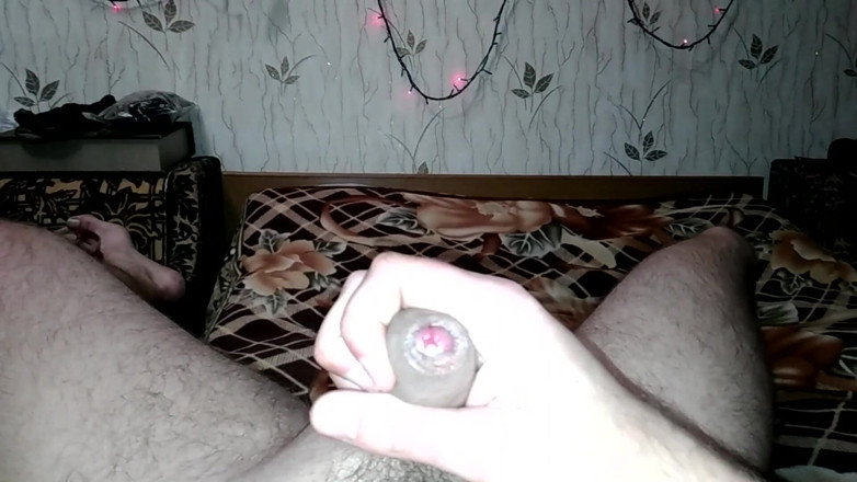 Hot guy solo: Big cock handjob on cam with cumshot