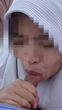 [dc] Aziatisch Hijab-meisje geschokt om een ochtenderectie te zien van haar stiefbroer - Minokiiko