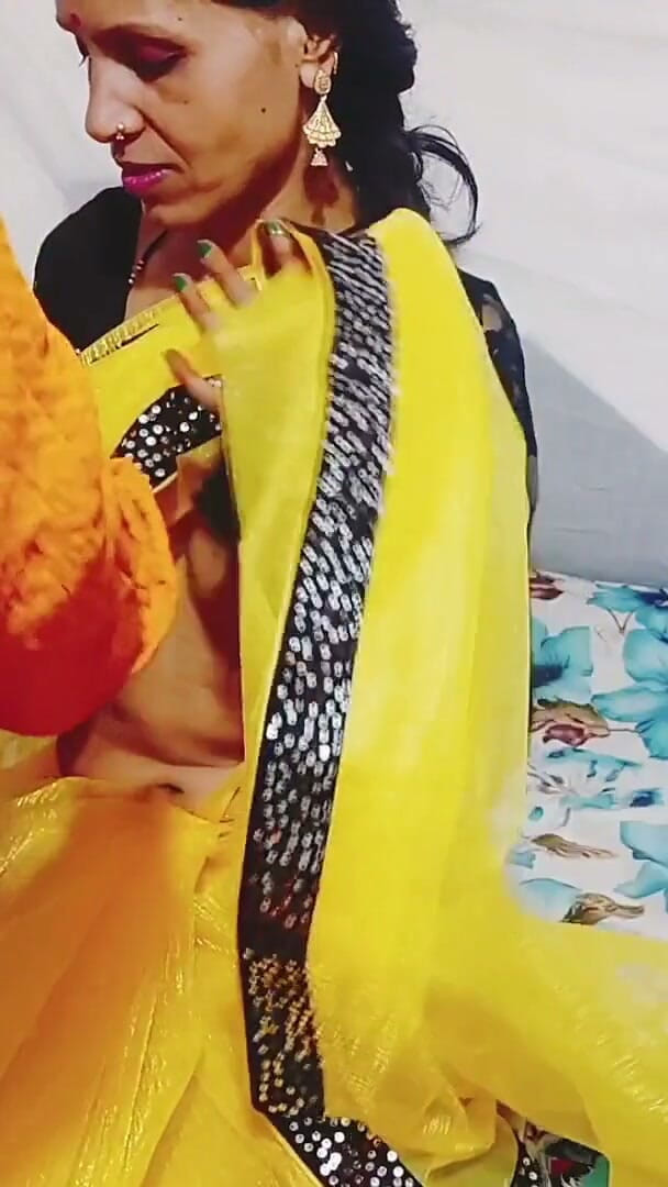 Rojjyny: 2nd Anniversary Indian Couple Video in Hindi Audio