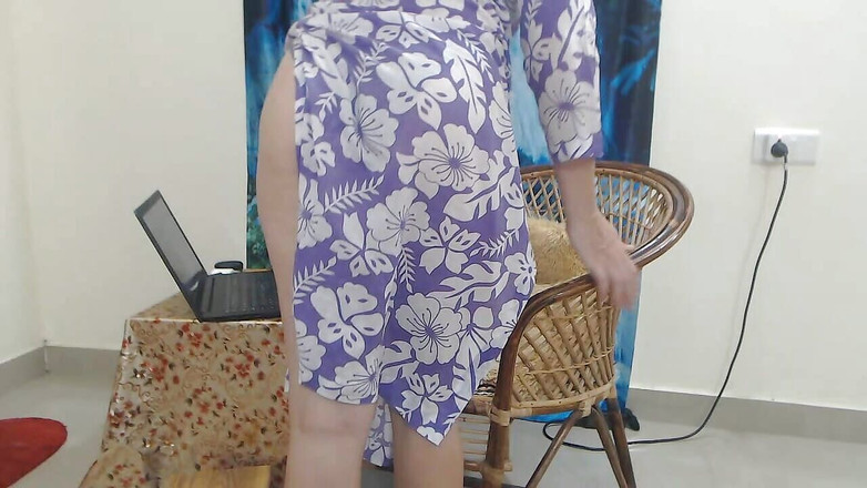 Bolly Karma: Bolly Karma 309 strip show a kouření