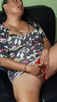 Să fută vaginul unui matur excitat