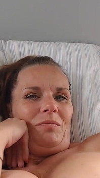 Video mẹ kế cucking..