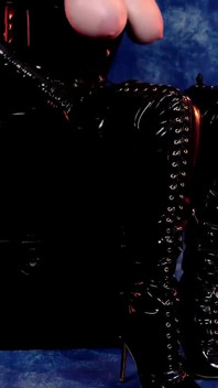 Úžasná latexová gumová kombinéze videa Kompilace modelky Arya Grander zdarma fetiš porno video