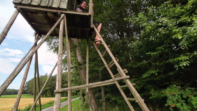 LadyLenaXXX: Xxl Pissing From Above in the Forest