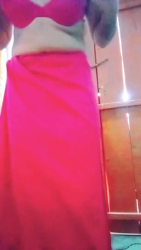 Индийский Гей-кроссдрессер В Rainbow Saree Делает Гордость Для Лгбт XXX
