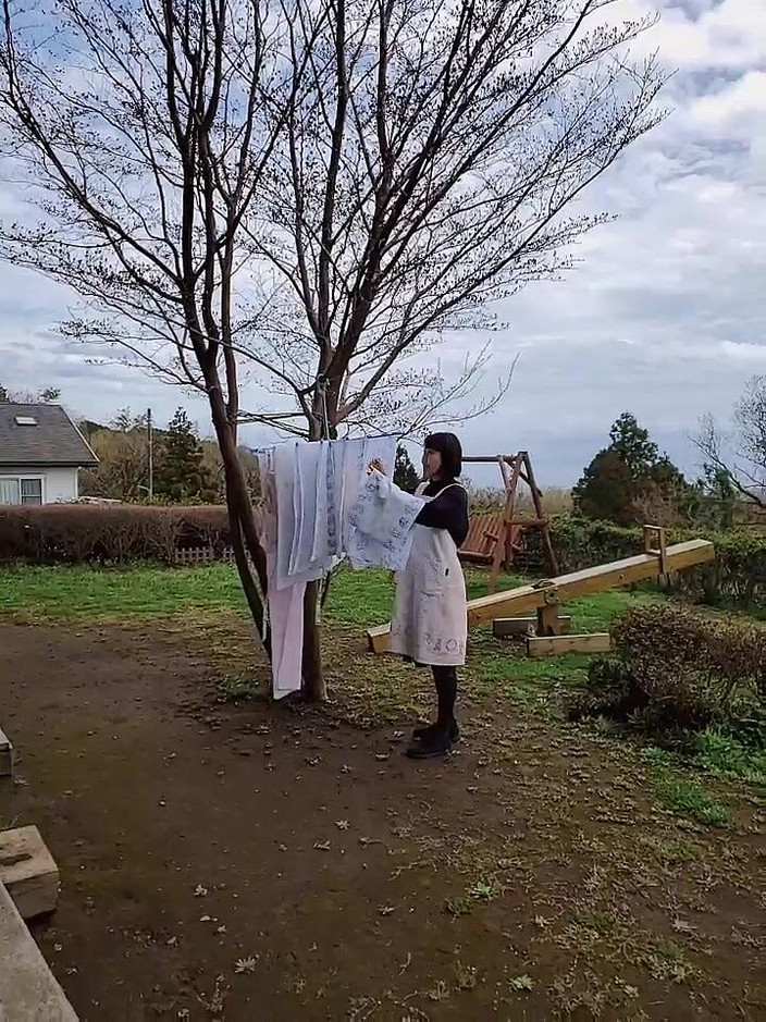 Mayumi Kanzaki: Mamá Recoge La Colada