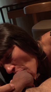Keiran Lee mi scopa nella sua stanza d'albergo