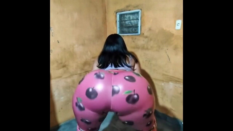 Xprohibidox1: Leggings rosa, bunda grande movendo 1