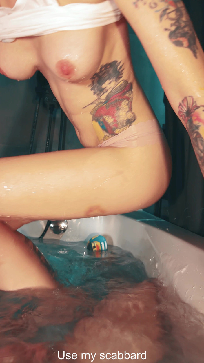 Arya Grander: Rozzlobená nahá těhotná macecha křičí na Líný nevlastní bratr - nevlastní...