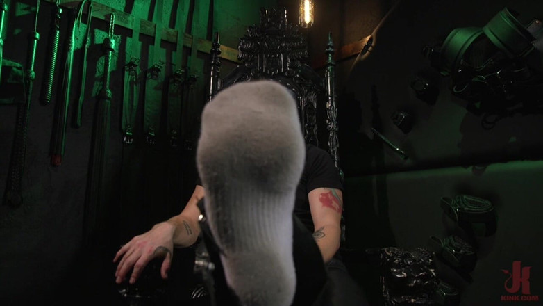 Kinky Bites Gay: Mr. Keys possiede il tuo cazzo