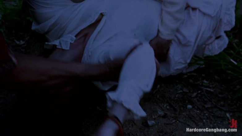 Hardcore Gangbang by Kink: Bir porno yıldızına ne zaman dilesen: Chanel Preston'ın peri masalı...