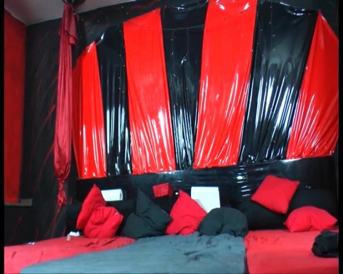 Fuck Cumshot Party: Grup seks liar bareng cewek hot rambut pirang yang lagi...