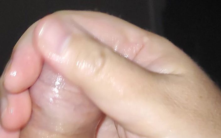 Weemando: Lubed up Uncut Cock Wank