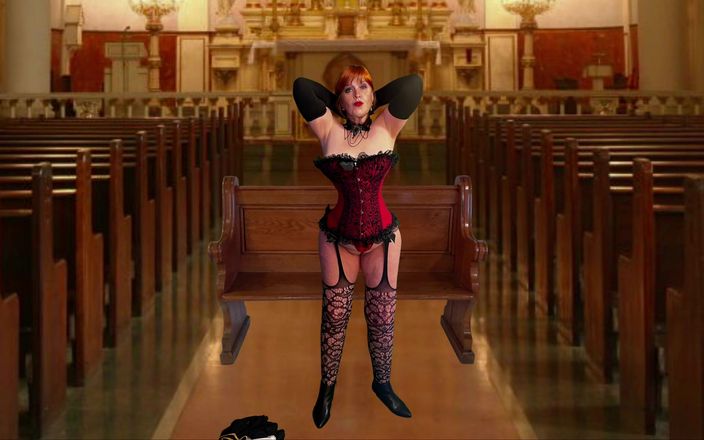 Carmen Angel: Mamie Goldfingers : undercover 007, blacking avec un gode, baise en missionnaire...
