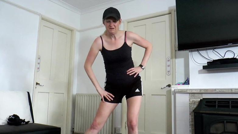 Britishmilf: Stiefzoon neukt stiefmoeders bezwete kont
