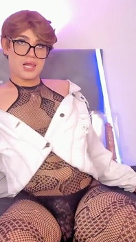 Femboy Ken Băiat bun: Fund gras zdrobit de dildo
