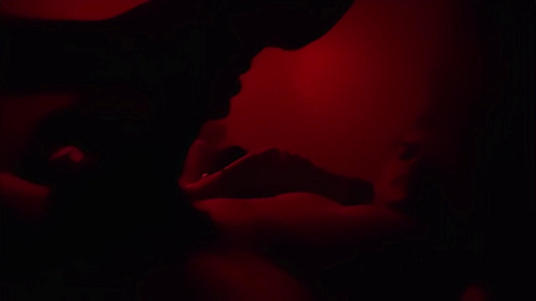 Texas-Toxicos: 赤い部屋で大きなラテン系の男をしゃぶる