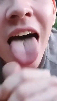 Blowing a Guy in His Car Till He Cums - Prettyboi2000x