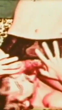 Vintage gangbang z młodymi dziwkami i dużymi kutasami (pełny film)