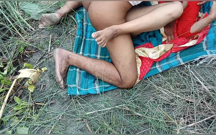 BanglaSexy24: Klar neuer bangla-sex bhabhi wird von heimlich rotem sari in...