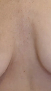 Hotwife Flashing and Playing with Her Tittie