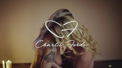 CharlieForde: A lume di candela di charlie Forde, violet devine