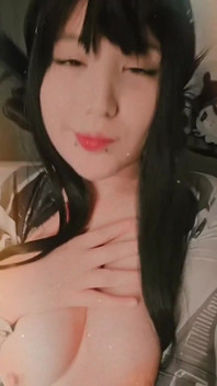 Mi Black Haired Cosplayer Girlfriend Sends Me a Hot Video Caressing Her Soft Breasts