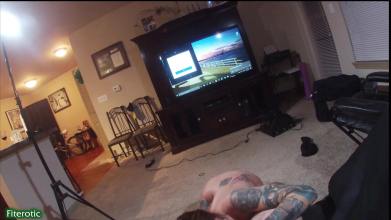 David Mack Video: 더티 늙은 맥을 가지고 노는 Maria Marley