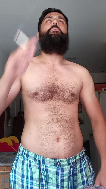 Tahrieem0077: Un beau garçon t’attend