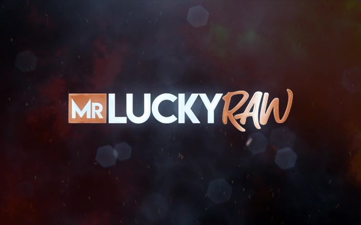 Mr. Lucky Raw: La Sirena có khuôn mặt xinh đẹp được bao phủ bởi tinh...