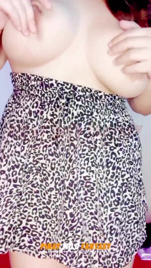 PinayWildHotCouple: Pinay 病毒 - mapang akit na Tiktok 跳舞 ni ms.emma！Nilabas Ang Malaking Suso的Walang内裤