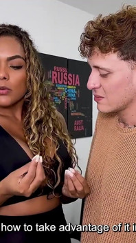 Mój napalony szef prosi mnie, abym ją przeleciał, aby utrzymać moją pracę!