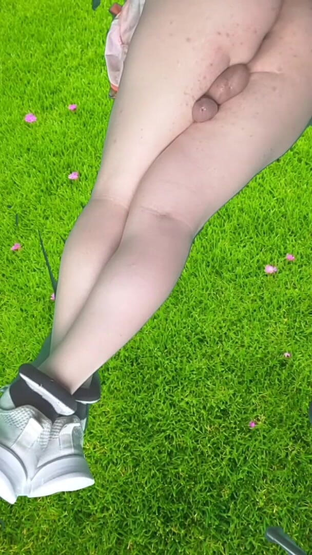 Kitty_Cross: Prdelatá Blonde Femboy Sladká Šťavnatá Prdel Hladké Stehna Lízátko Sissy