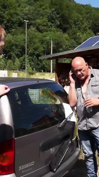 Ladný prodavač aut, ošukaný kvůli slevě!