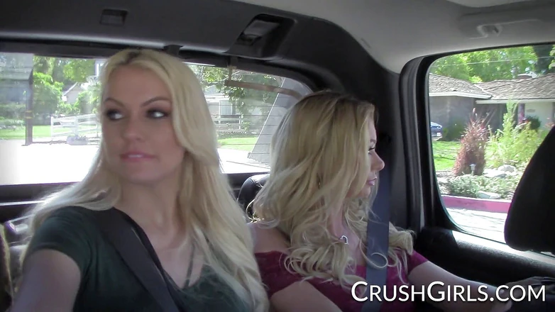 Crush Girls: Crush girls - kenzie taylor und briana banks ficken ihren Uber-fahrer