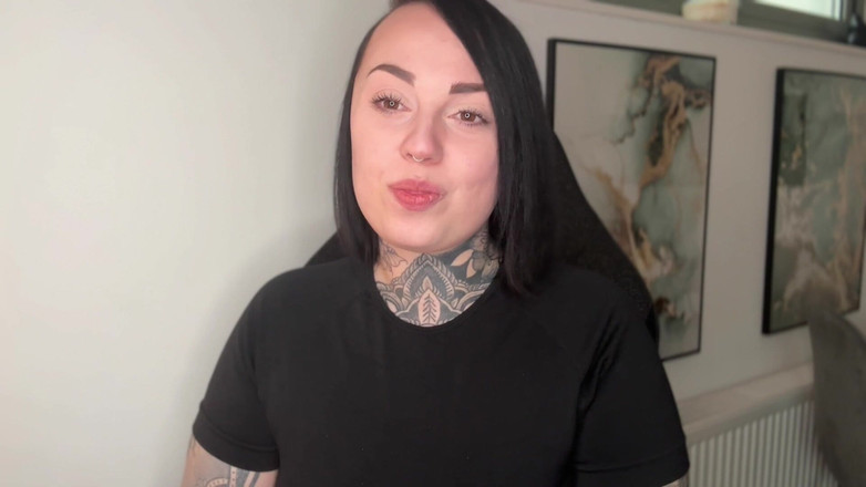 Miss Valentina: Executrixxx vydírání-fantazie