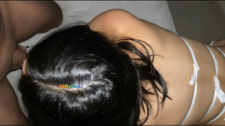 MeylinBoli: Kakak iparku, yang meremasnya saat dia sendirian di rumah, aku...