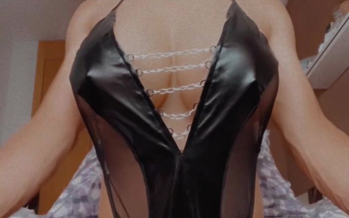 Sissy Slut Brianna: Hava için dağınık ve ıslak 'gaspin'e kadar sürtmek istiyorum