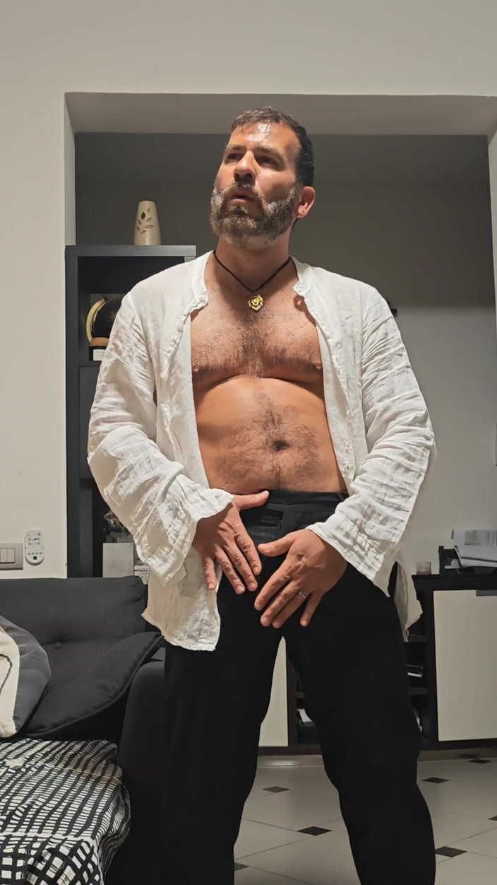 LupoNeroXL: Papa Arrogant se masturbe