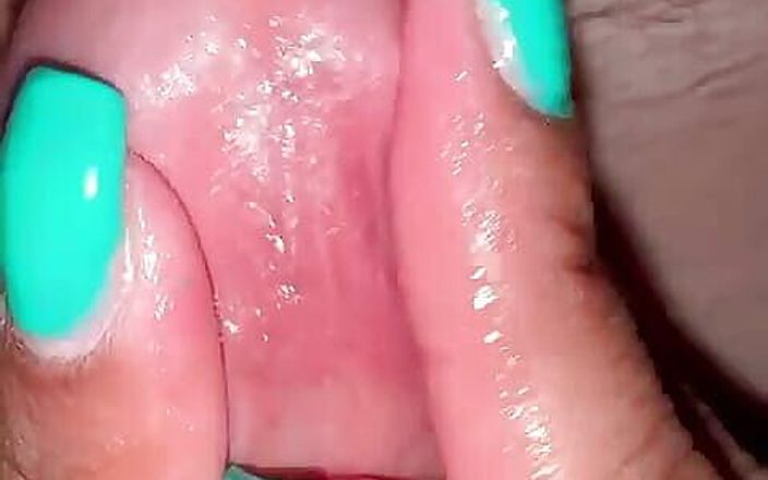 Latina malas nail house: Zblízka POV frenulum škádlení na čůrákovi s palcem a krásnými nehty