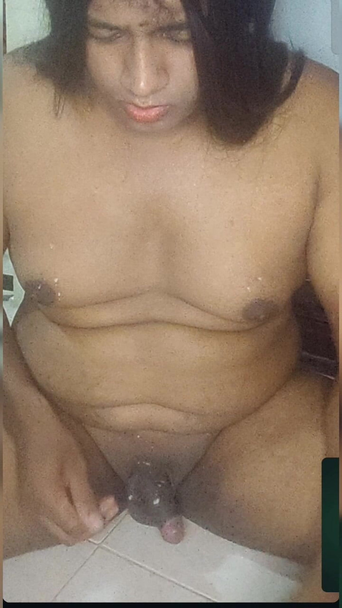 Curvy_Nandhana: Vnadná Shemale Svíčka Show Sperma Show Pro Její BF