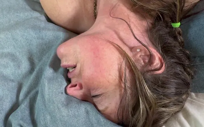 Bonewizzard69: Sexy Bonemaiden Is Delicious