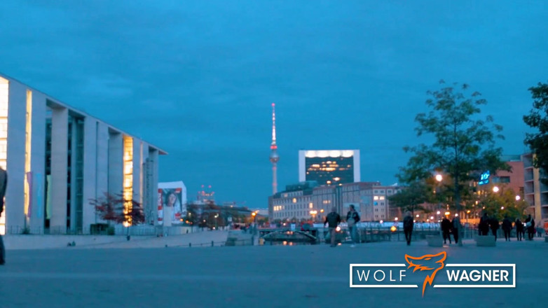 Wolf Wagner.love: Punk suka Lou Nesbit napalona na biały wielki kutas - yummi!...