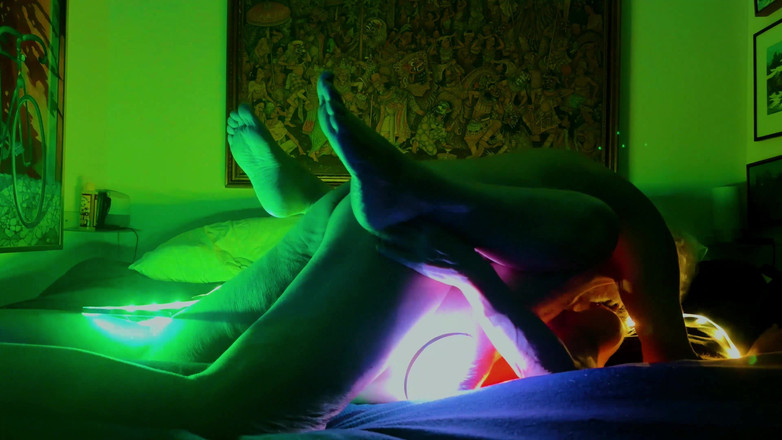 FromThisNight: Làm tình với đèn thoát y