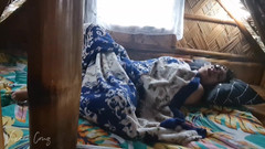 Vixenn Cruz: Venkovní prstění na Nipa Hut mokré kapající těsná kundička Dirty...