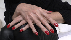 Lady Victoria Valente: Lady Victoria Valente - Christmas Red Fingernails